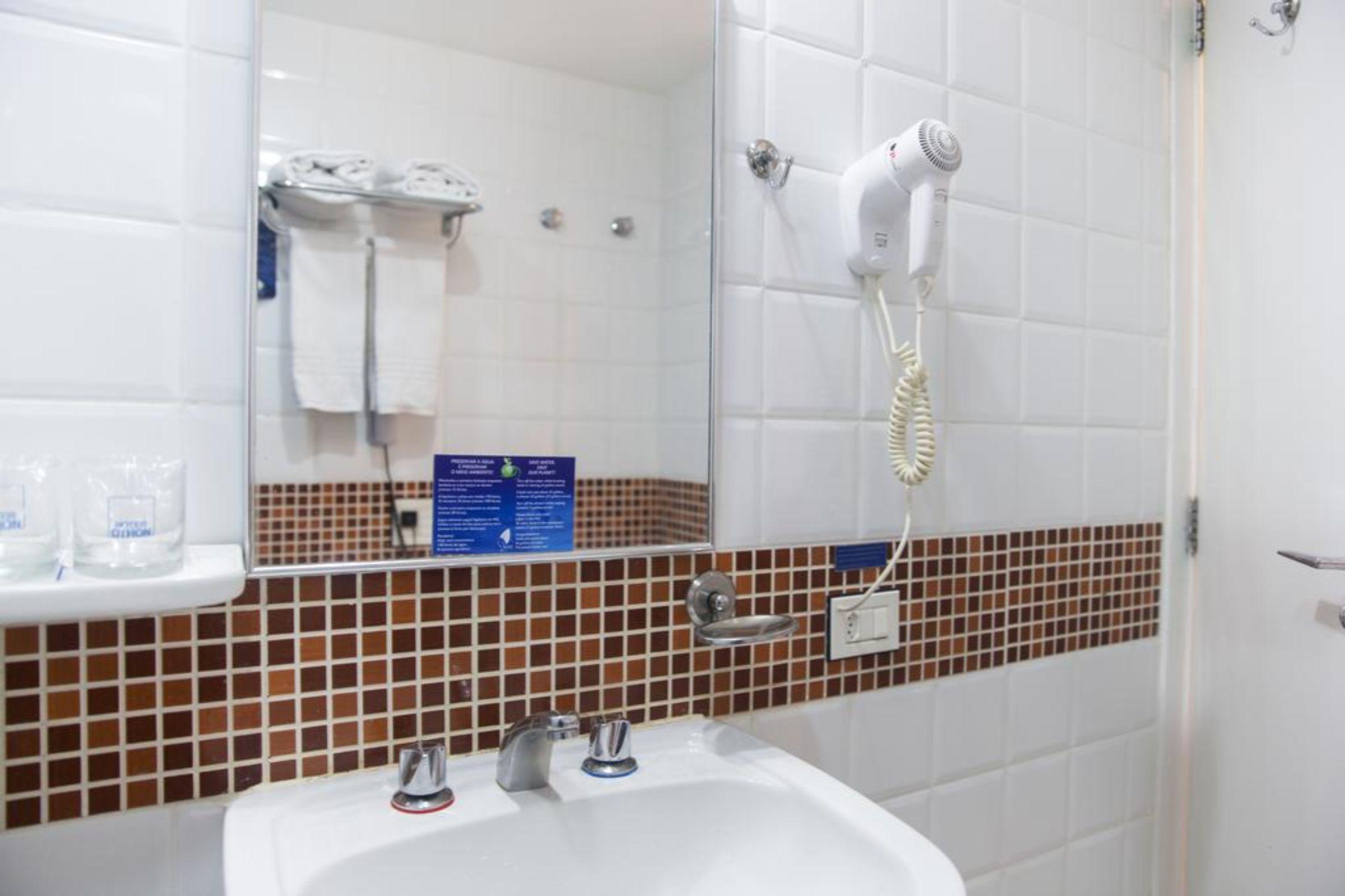 Hotel Savoy Othon Lite 3*