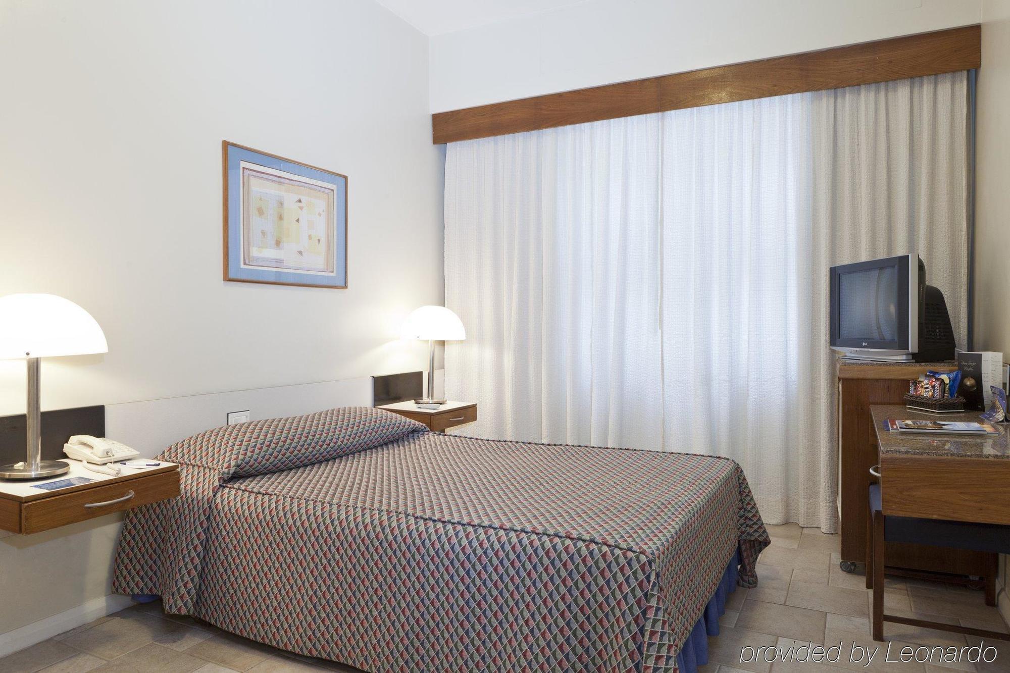 Savoy Othon Lite Hotel 3*