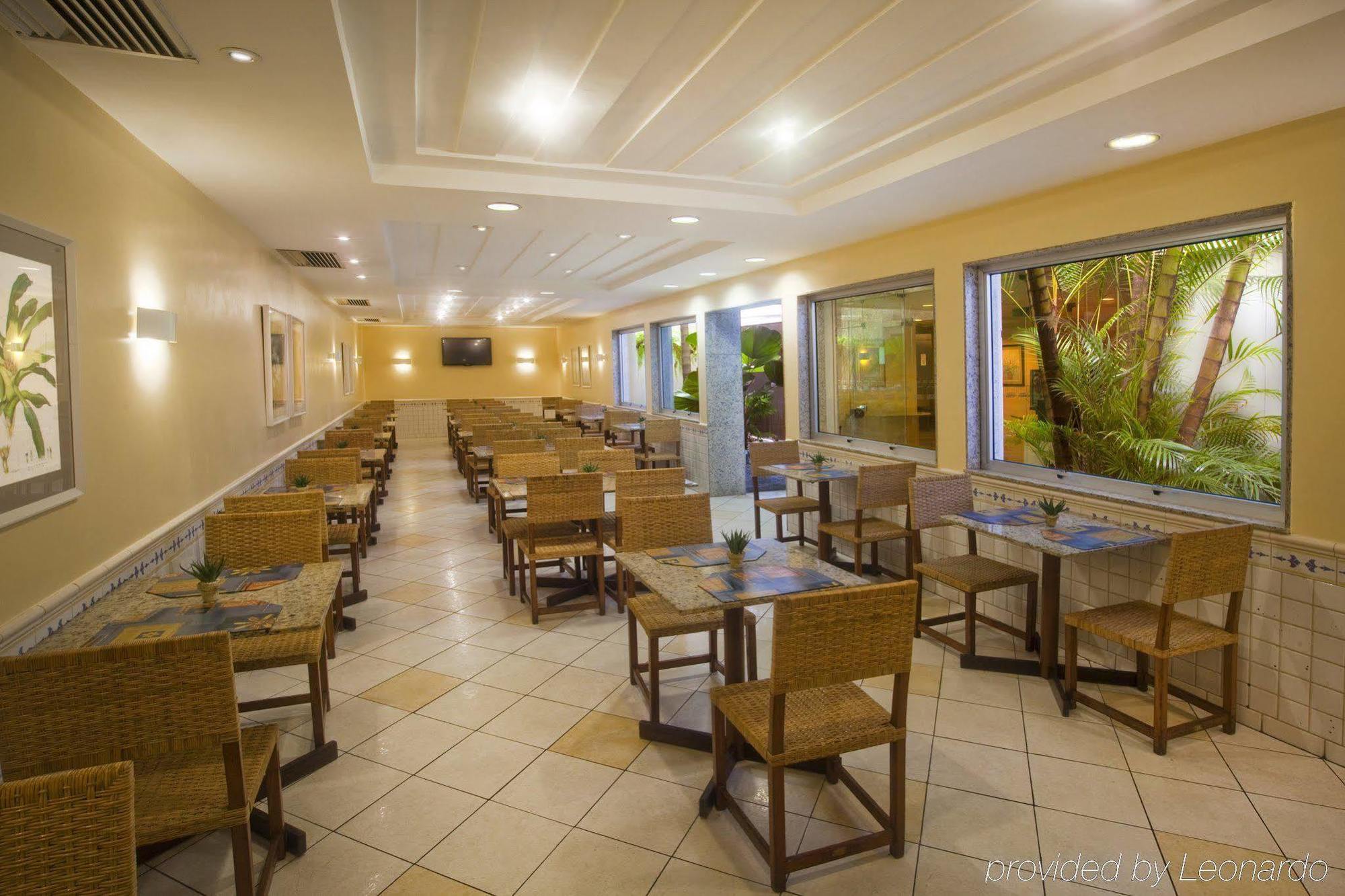 Hotel Savoy Othon Lite 3*